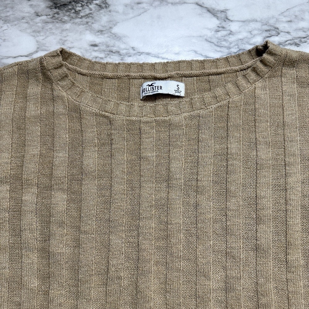 Hollister California‎ Women's Sweatshirt Size S Short Cable Knit Oversized - Picture 2 of 9